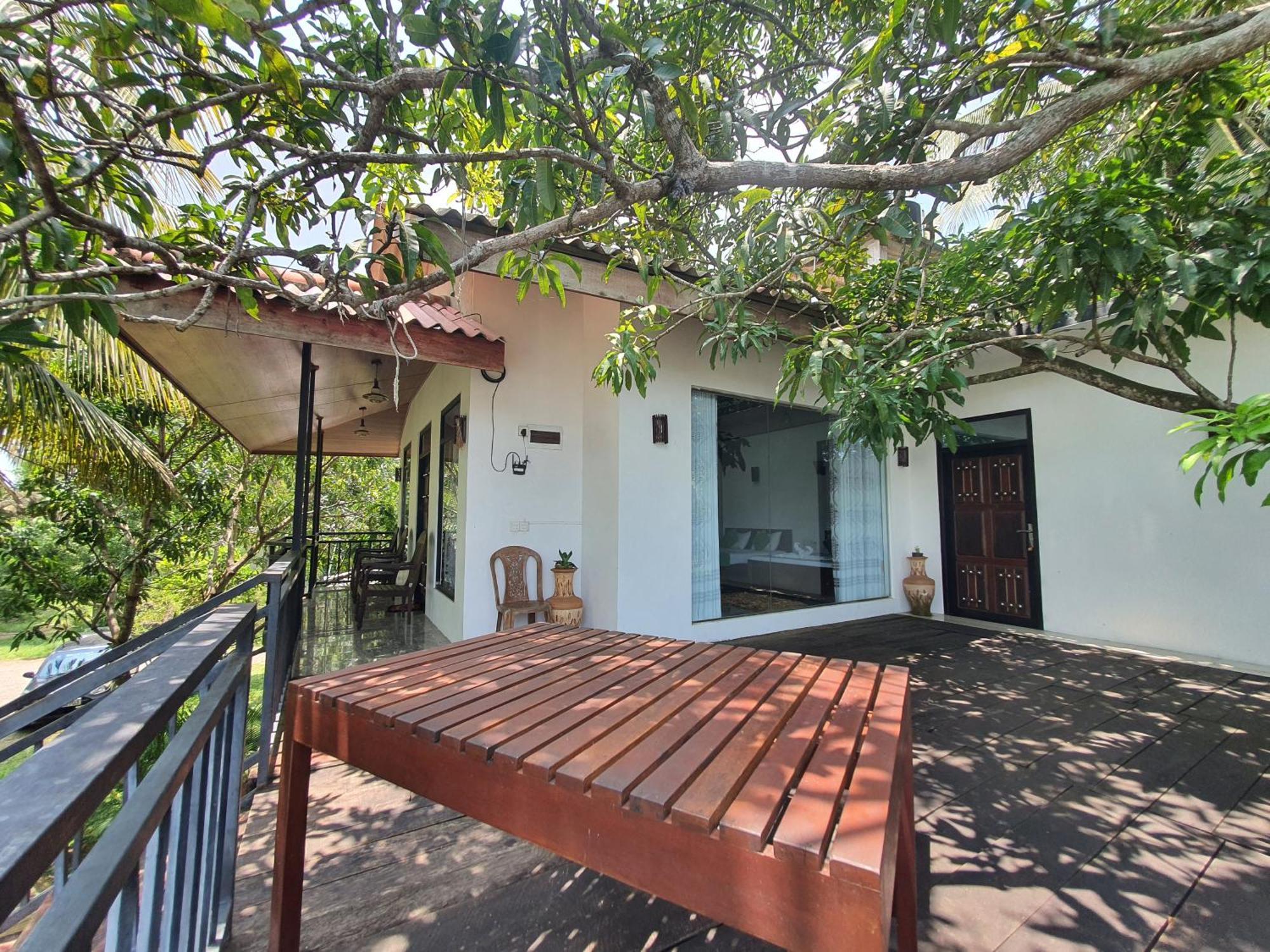 Village Mango Resort Tissamaharama Exterior foto